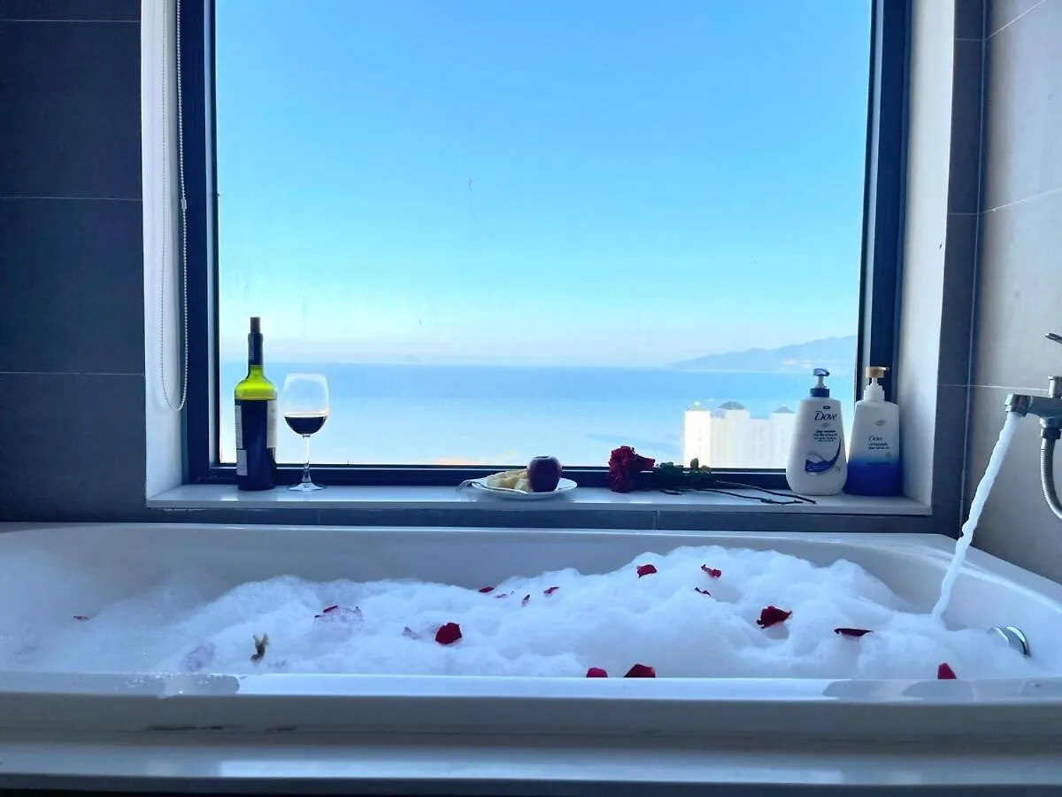 3Br Sea View Bathtub With Sea View - Dqua Hotel نها ترانج 0*,  فيتنام